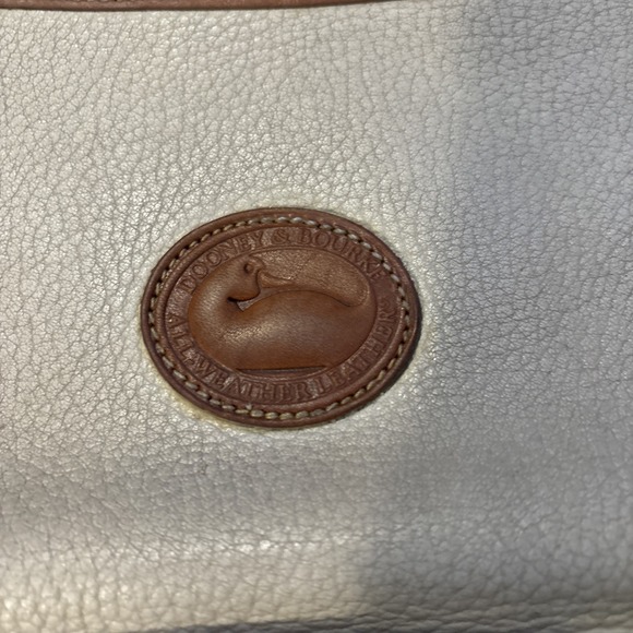 Beautiful vintage Dooney & Bourke cream Pebble Leather Crossbody Handbag Charm - Picture 5 of 16